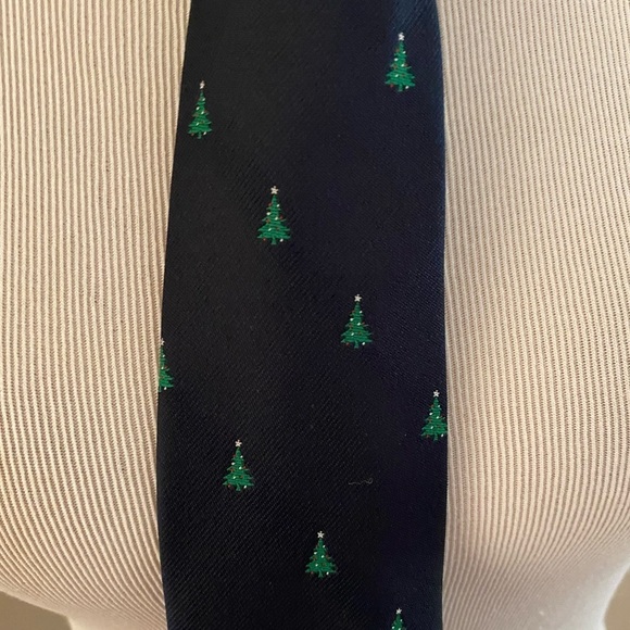 David Ross Other - *Vintage* American Collection by David Ross Christmas Tree Tie Excellent Cond